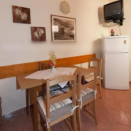 In With Terrace, Air Conditioning, Wifi 3674-2 Appartamento