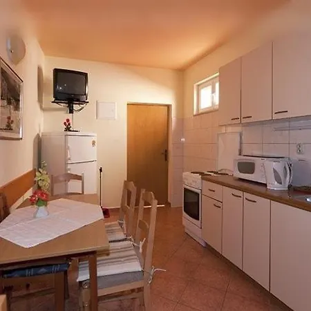 In With Terrace, Air Conditioning, Wifi 3674-2 *